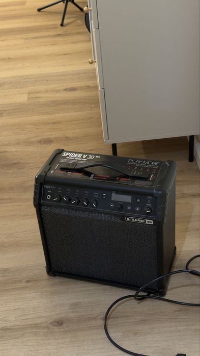 Wzmacniacz gitarowy Spider V30 Line 6