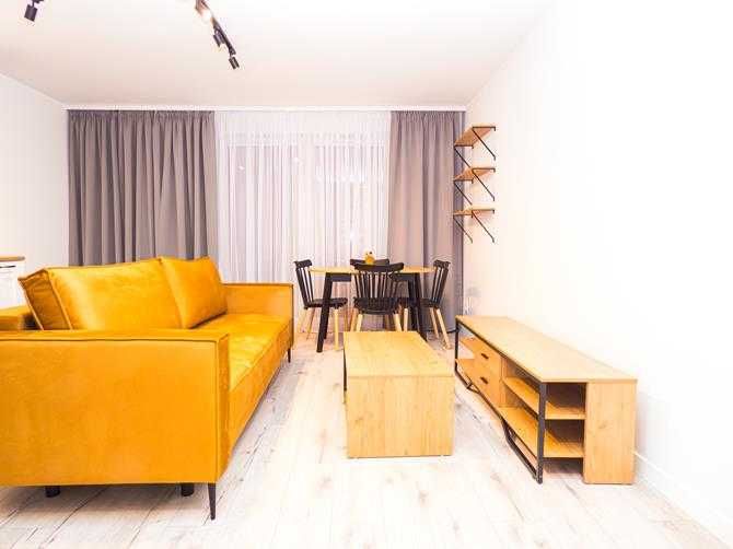 Chociebuska 13, kawalerka z m.p. w garażu, BRAK PROWIZJI