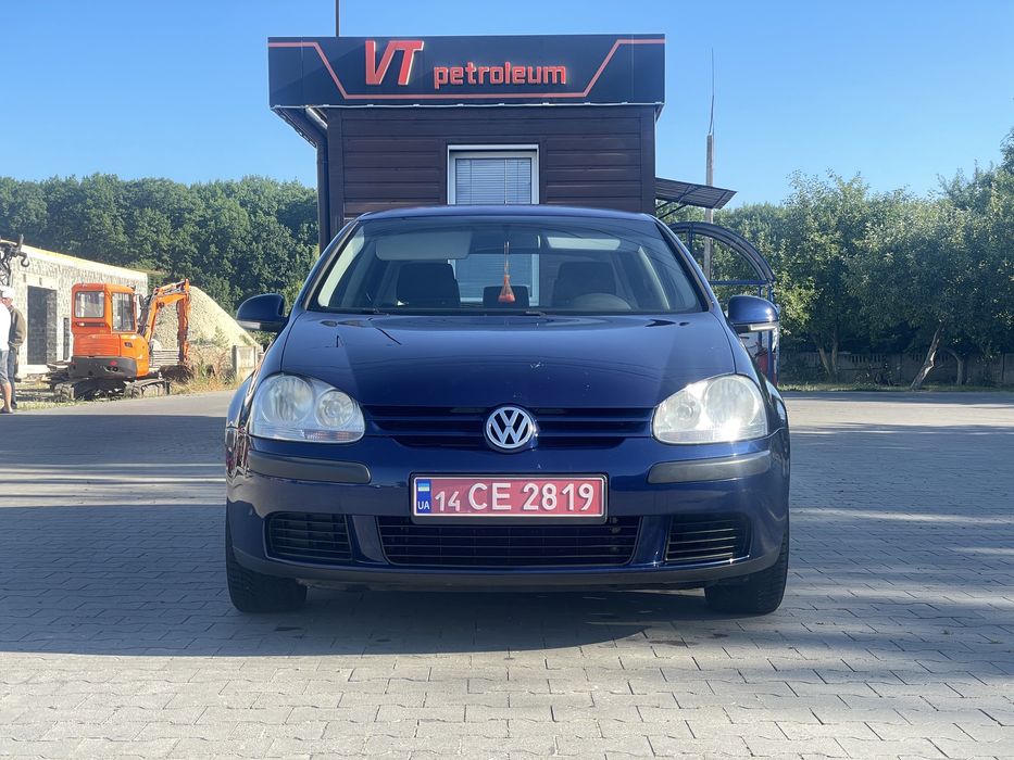 Volkswagen Golf V