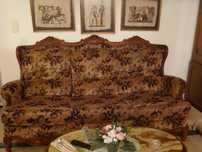 SOFAS Fabricação Francesa, estilo Rëgence, muito confortaveis.
