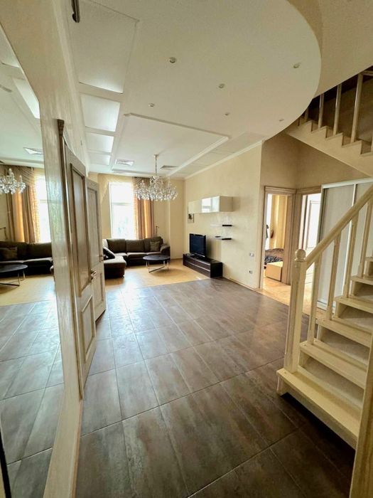 Пропонуємо в оренду сучасну квартиру по Михайлівська вул., 24б