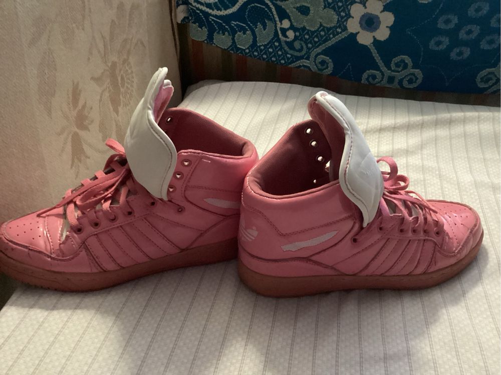 Adidas x Jeremy scott big logo