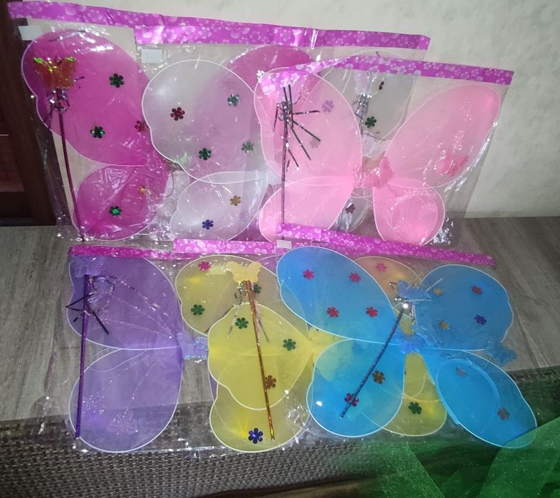 Набори з крилами для маленьких фей,піряві крила ангелів, кажанів,