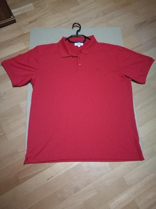 T-shirt Calvin Klein 100% poliester ; produkt cenionej marki stan BDB