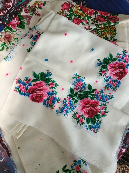 Платки, хустки шерсть