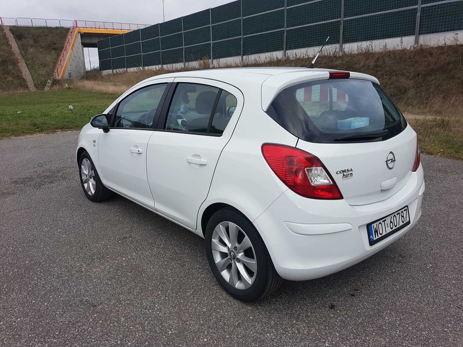 Opel Corsa d 1.4  16v benzyna
