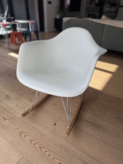 Vitra EPA RE RAR eames plastic chair krzesło płozach