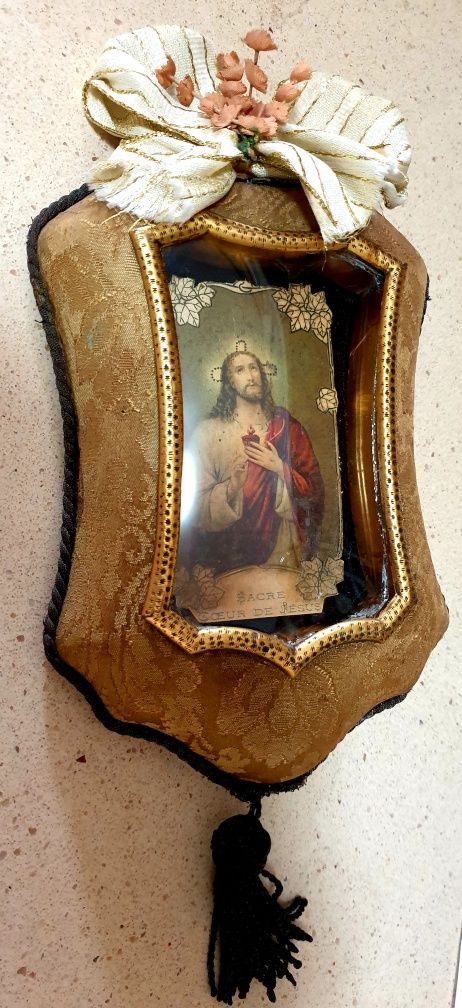 Lindo antigo registo com a imagem do  Sagrado Coração de Jesus