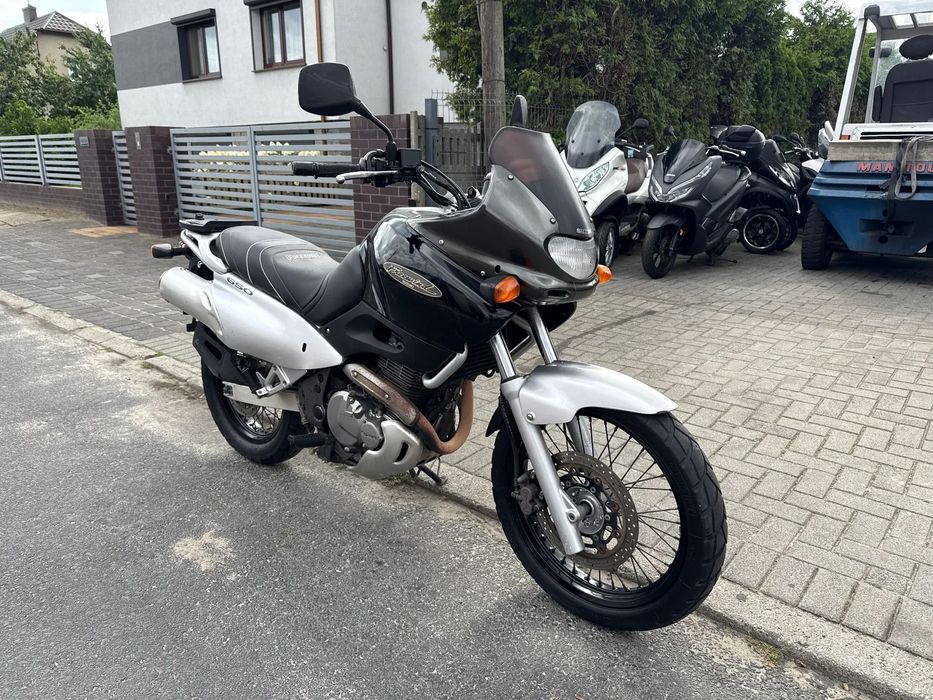 Suzuki XF Suzuki FreeWind 650   XF    Turystyczny*650CM*