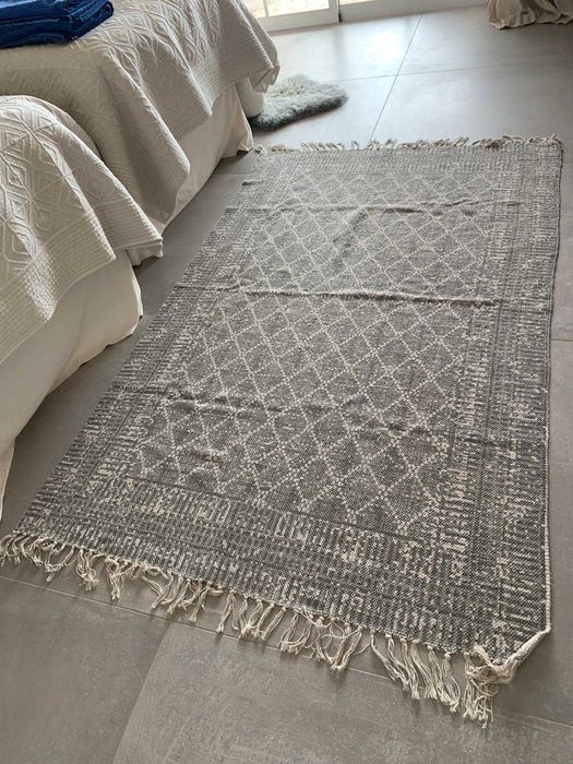 2 tapetes como novos  1.20m x 1.80m