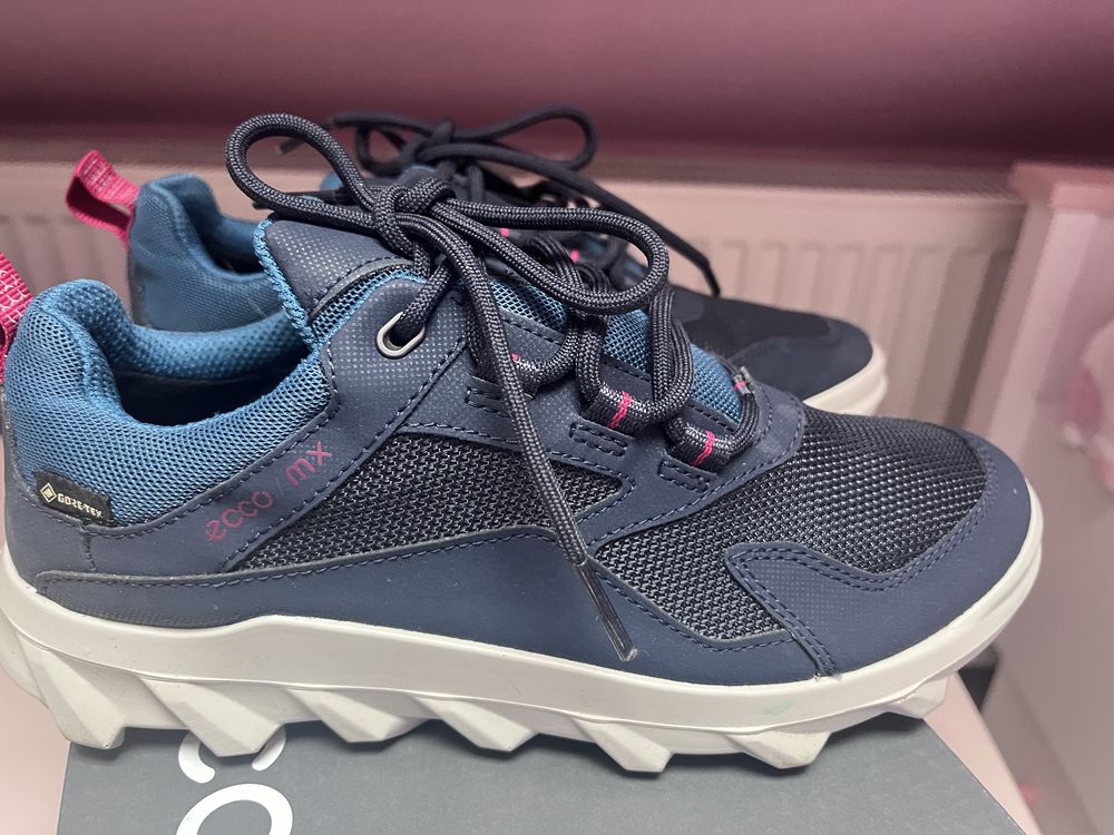 Adidasy ecco z goretexem