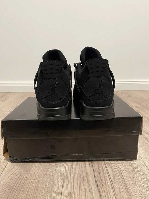 "Buty do koszykówki "Nike_Air_Jordan_4_Retro_Black_Cat R.39