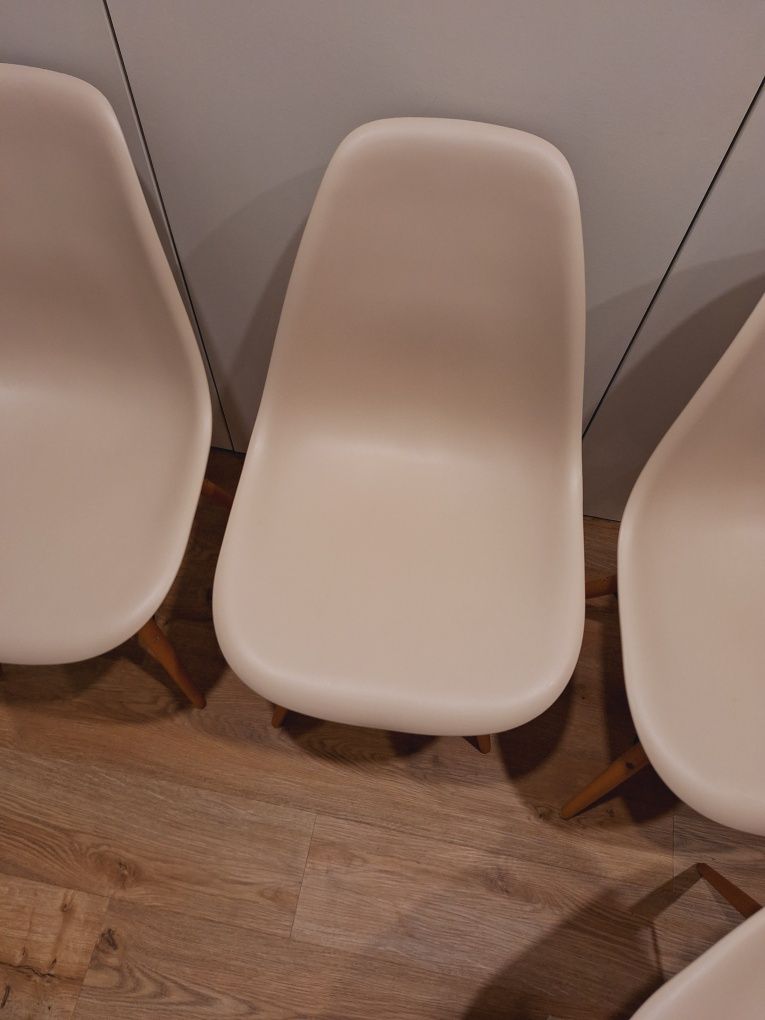 Cadeiras Eames / nordico - beige