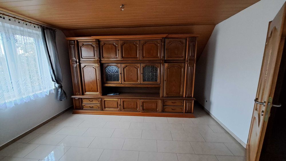Sprzedam dużą meblościankę w klasycznym stylu