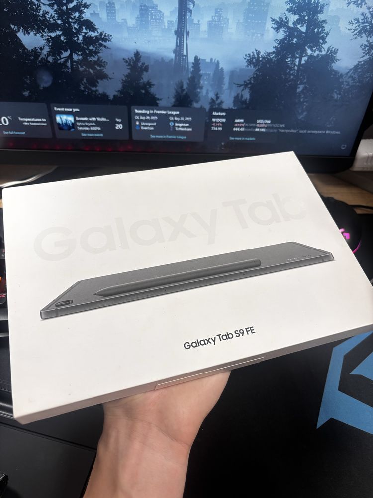 Samsung Galaxy Tab S9 FE Wi-Fi (SM-X510) • Ідеальний стан • чохол у пд