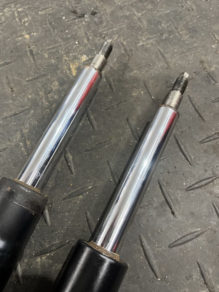 Amortyzatory przód przednie 2 przedni amortyzator Sachs BMW E30 325iX