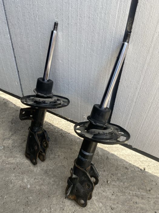 Стійки амортизатора мазда 6 gj 2017 рік ціна за пару