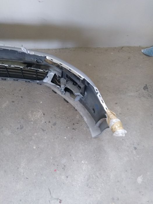 Zderzak przód Golf 6  LA7W idealny do założenia