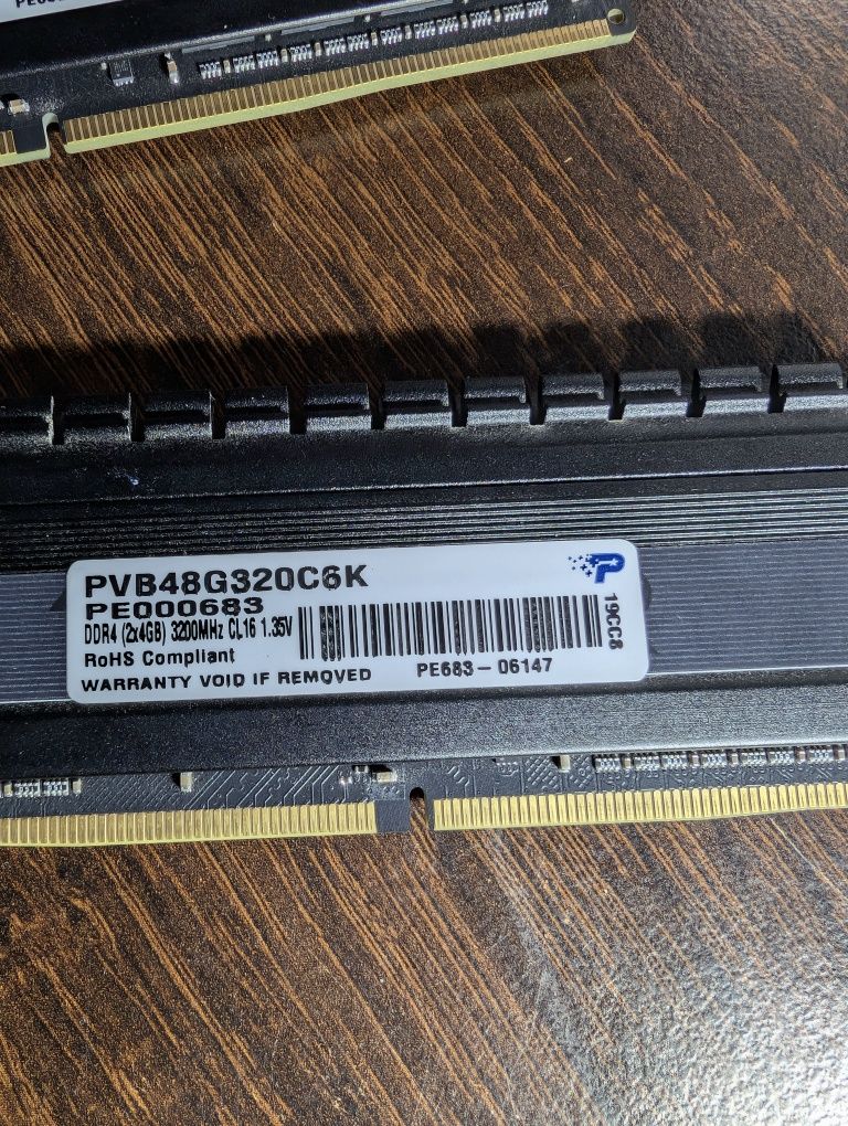 Pamięć RAM Patriot Viper 4 Blackout 8GB (2x4GB) 3200MHz CL16