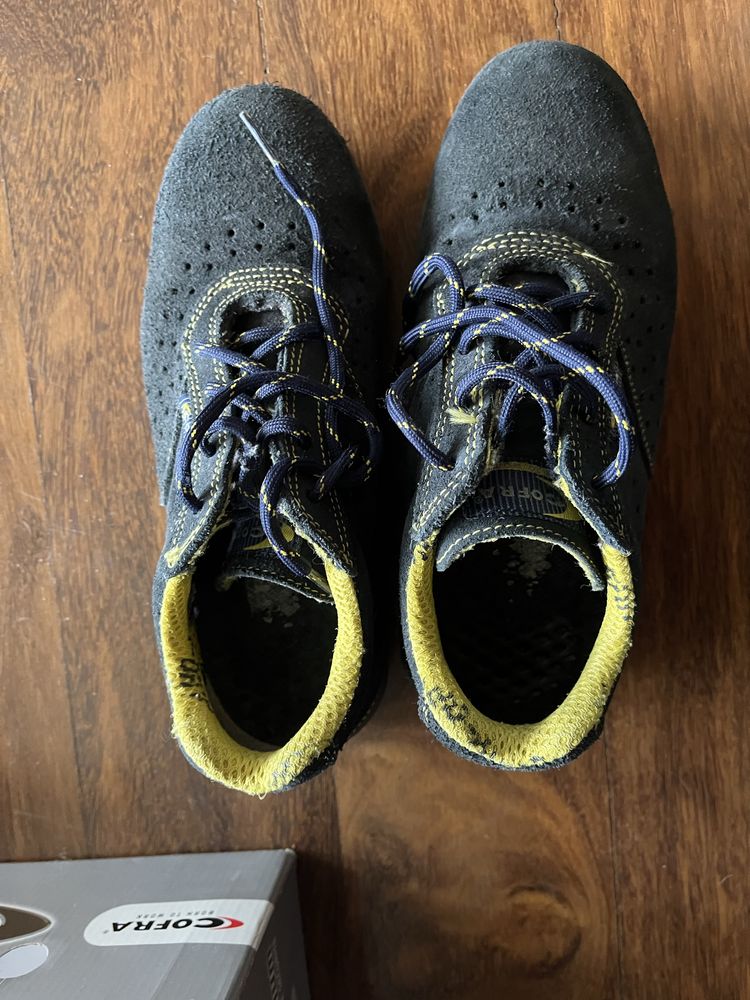 Botas/sapatilhas de trabalho Cofra