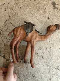 Wielbłąd skóra naturalna ozdoba figurka