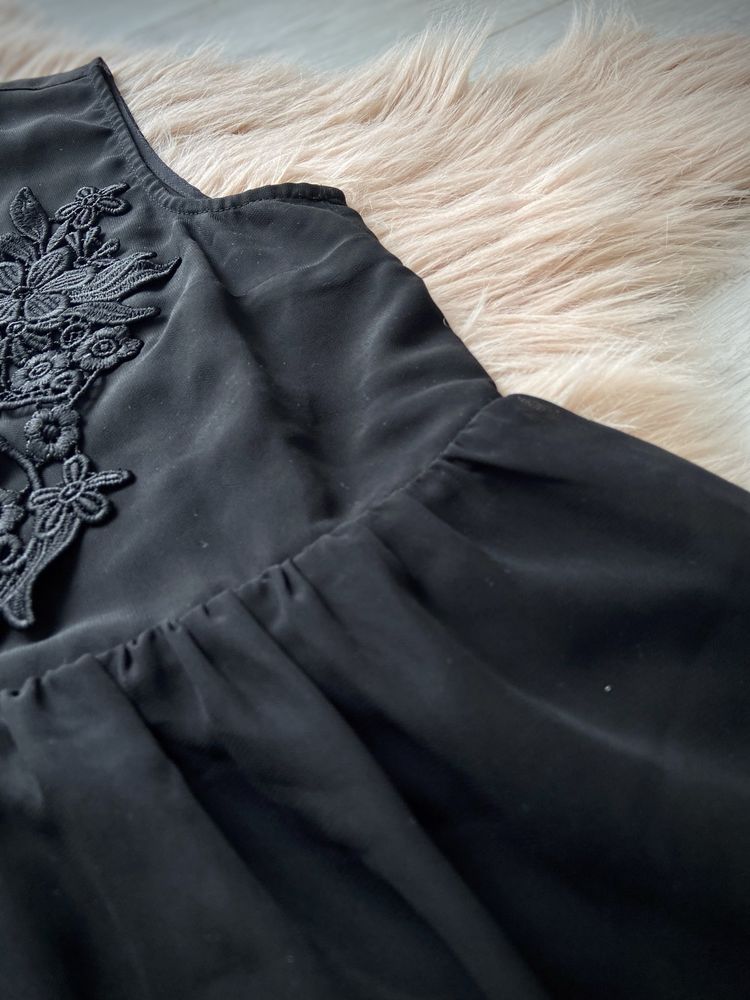 Czarna sukienka, H&M