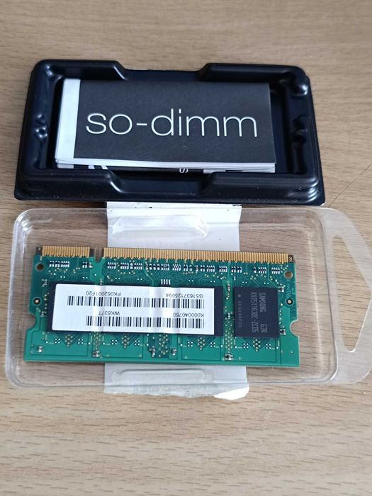 Módulo de memória RAM DDR2 da Samsung