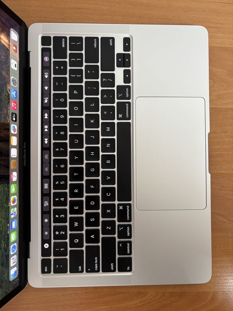 MacBook Pro 2021 A2251 13‘ i5-10п 2,0-3,8GHz 16/512 Silver