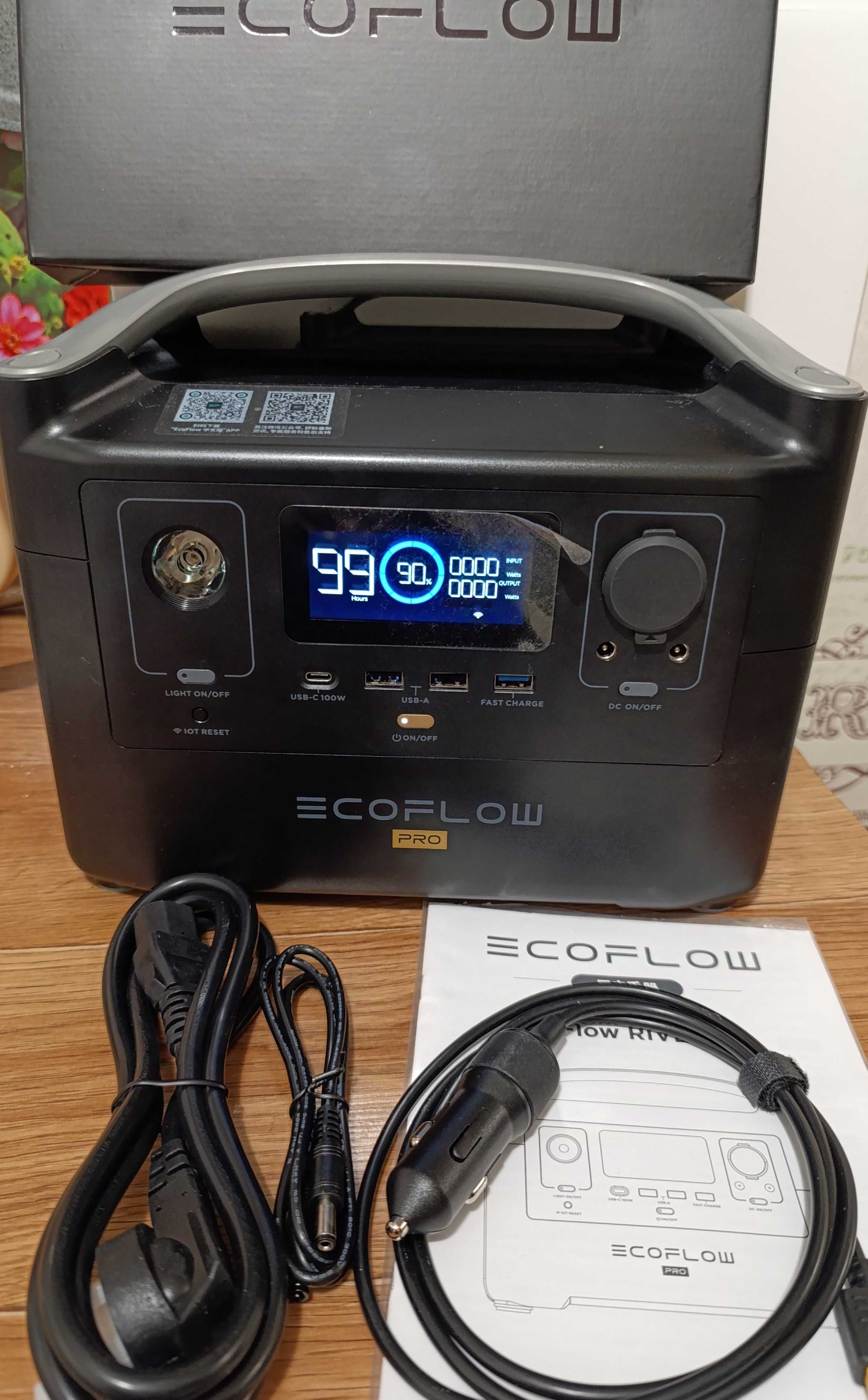 Портативна зарядна станція EcoFlow RIVER Pro 720 W Електрост для дому