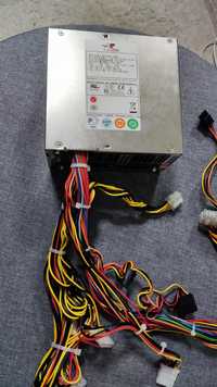 Блок питания на 600W EMACS / Zippy HG2-5600V. Форм-фактор ATX
