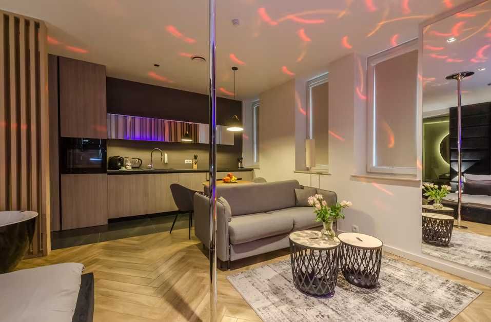 Prywatne Mieszkanie z Jacuzzi i Rurą do Tańca na wyłączność w centrum!
