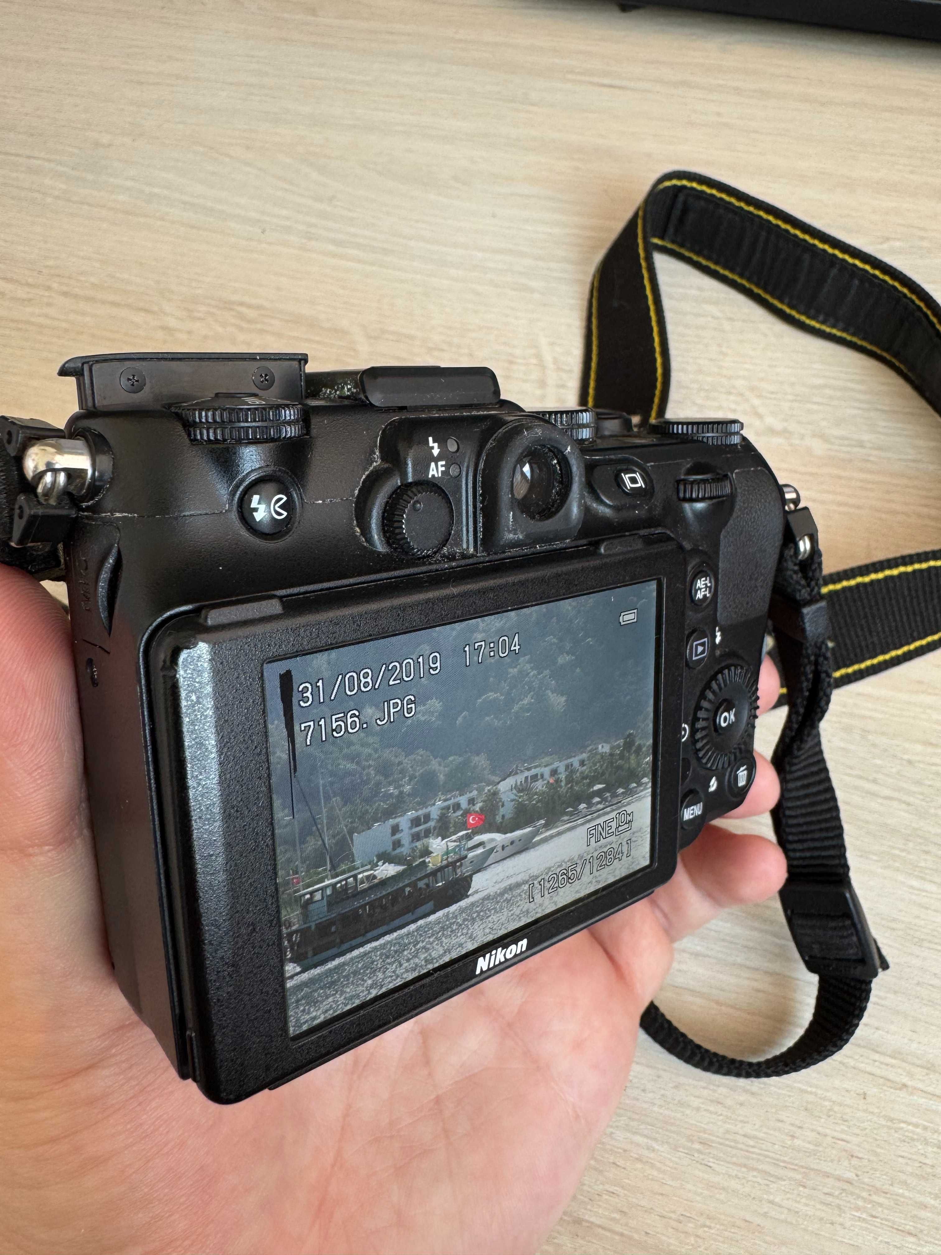 Nikon COOLPIX P7100