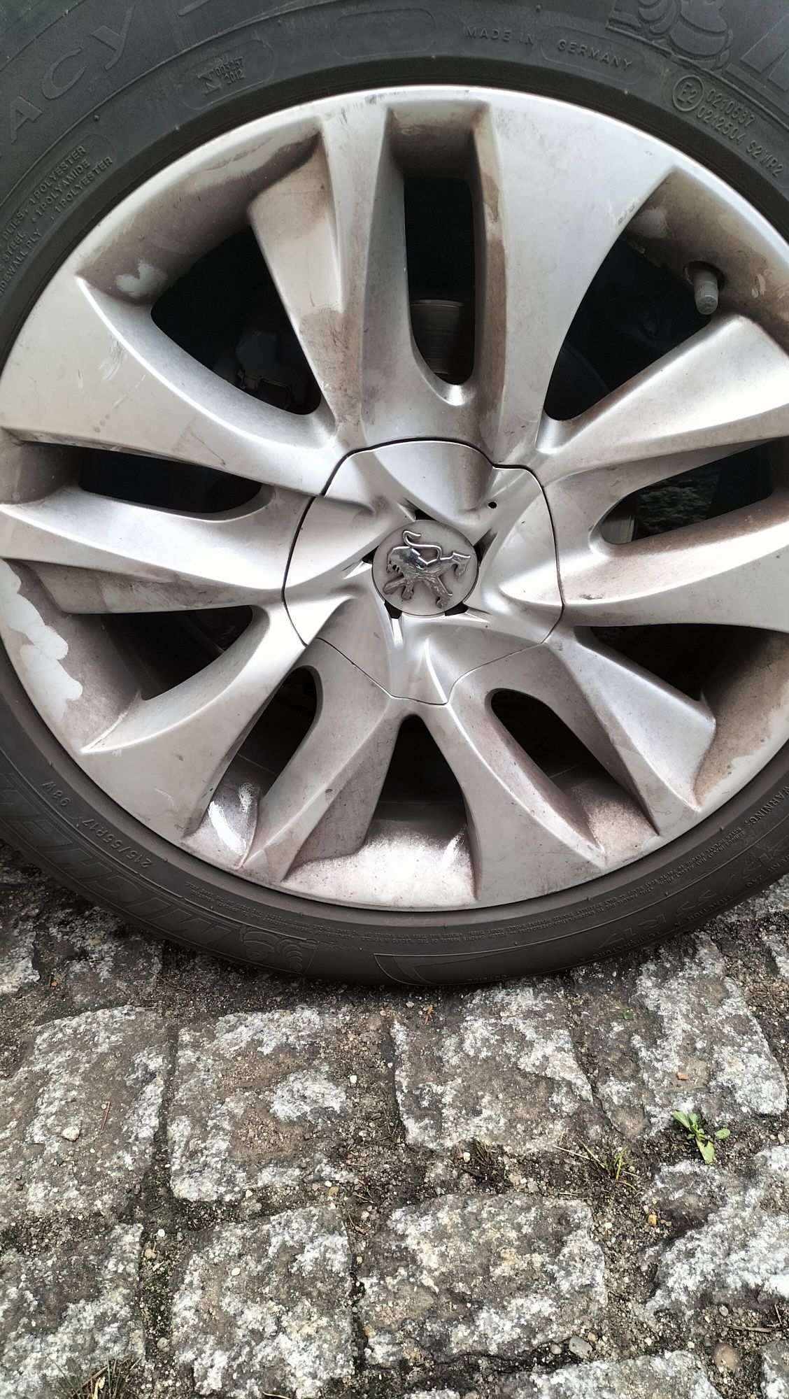 Vendo 4 jantes Peugeot
