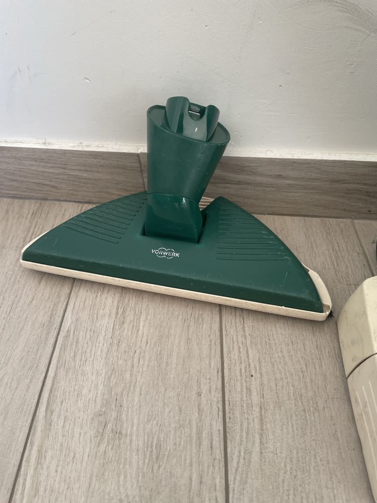 Vorwerk Kobold VK 131 Usado a funcionar com acessórios