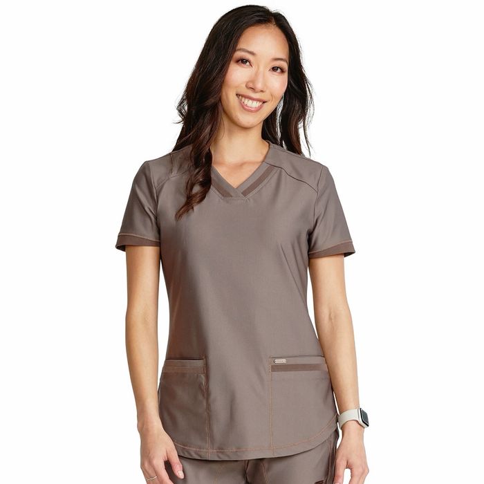Женский медицинский костюм FORM от Cherokee 360 stretch