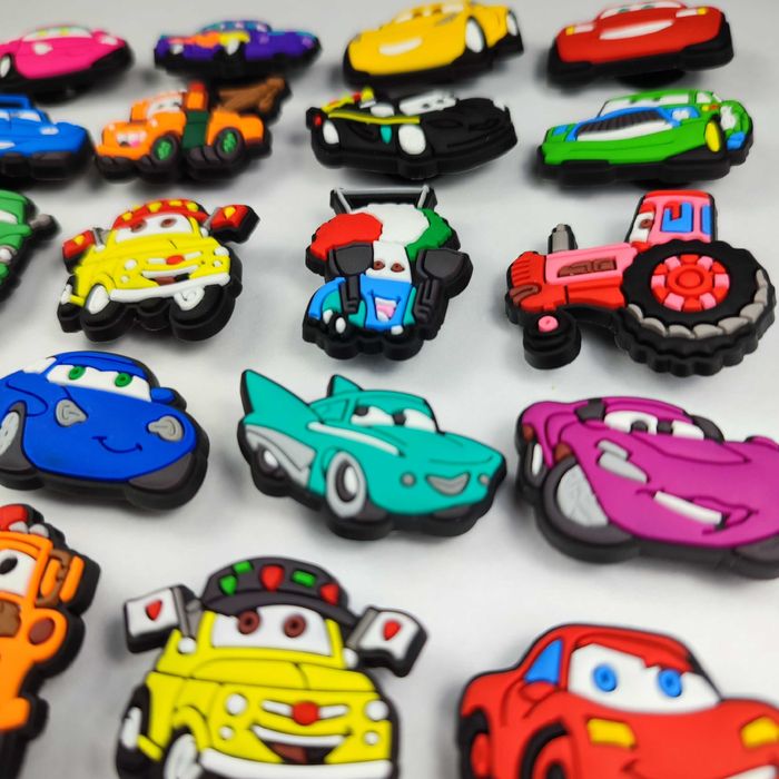 Przypinki do butów crocs AUTA Zygzak McQueen SAMOCHODY prezent bajka