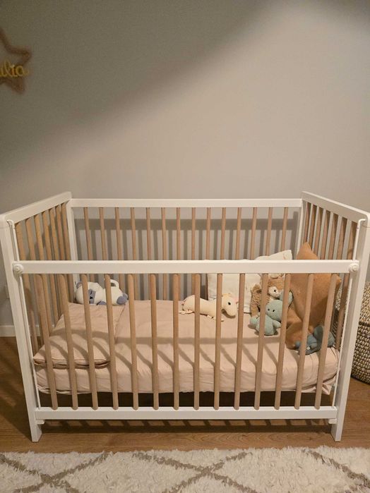Berço Zara Home branco e madeira, com barra ajustável. COMO NOVO!