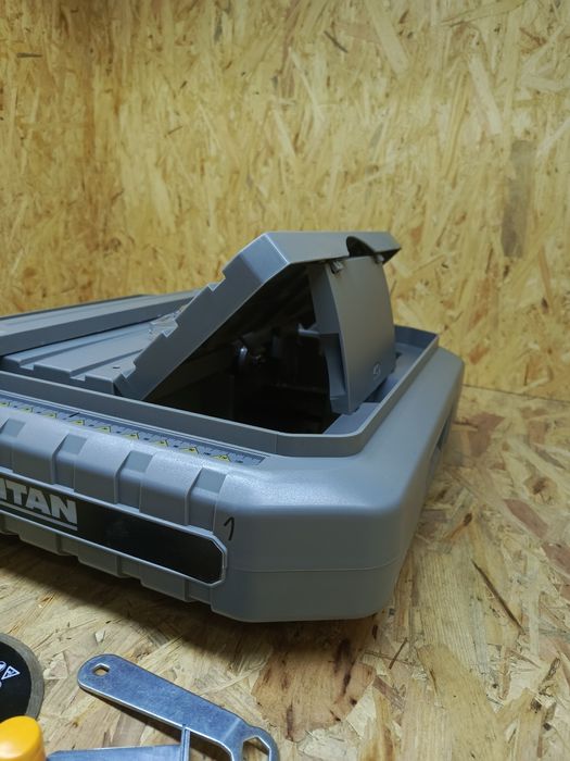 Przecinarka do płytek na wodę