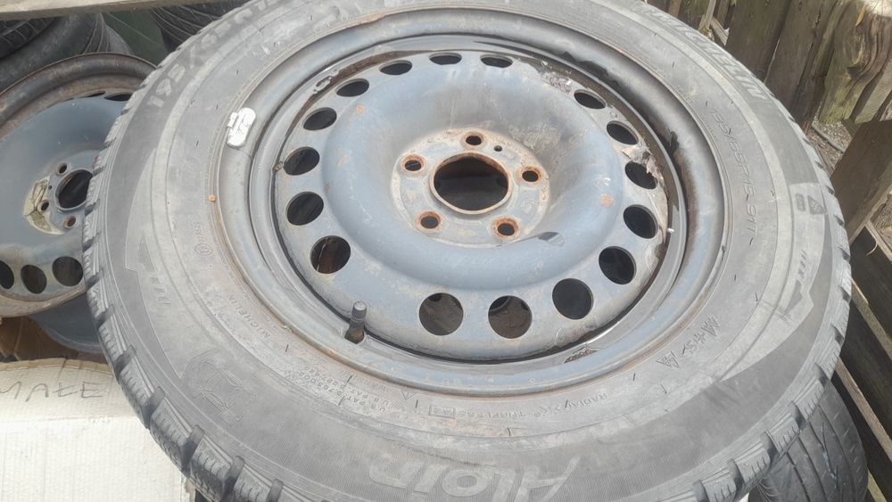 Opel stalowe Koła R15 felgi + opony zimowe 195/65R15