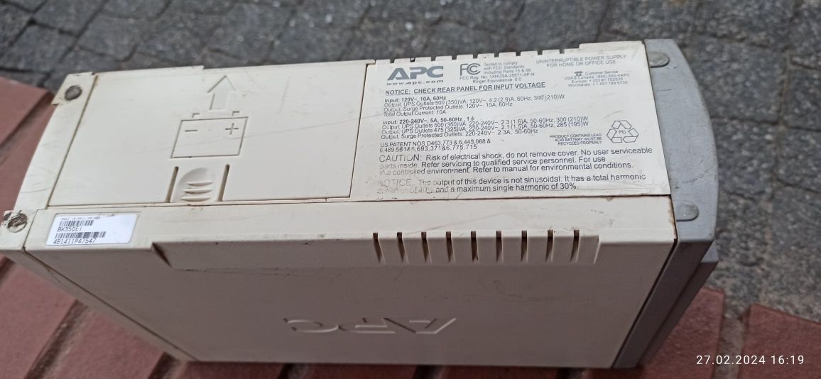 Zasilacz awaryjny UPS APC BK350EI 350 VA 210 W z akumulatorem