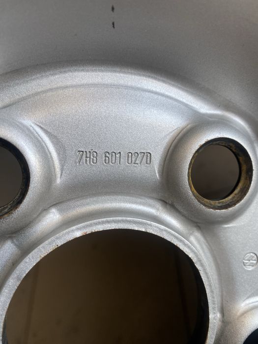 Диски R16 , 5/120 , ET52 , 7H8 601 027D , 6 1/2J*16H2