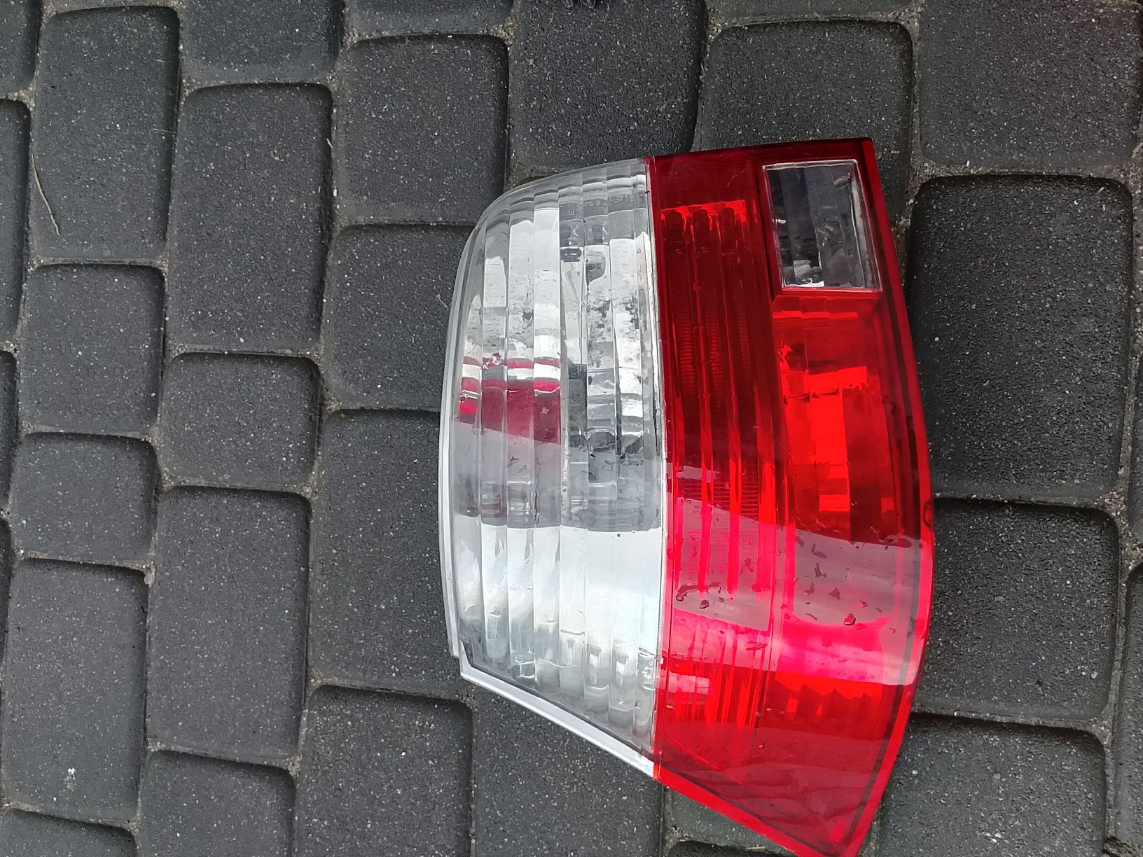 Lampy tylne golf 4