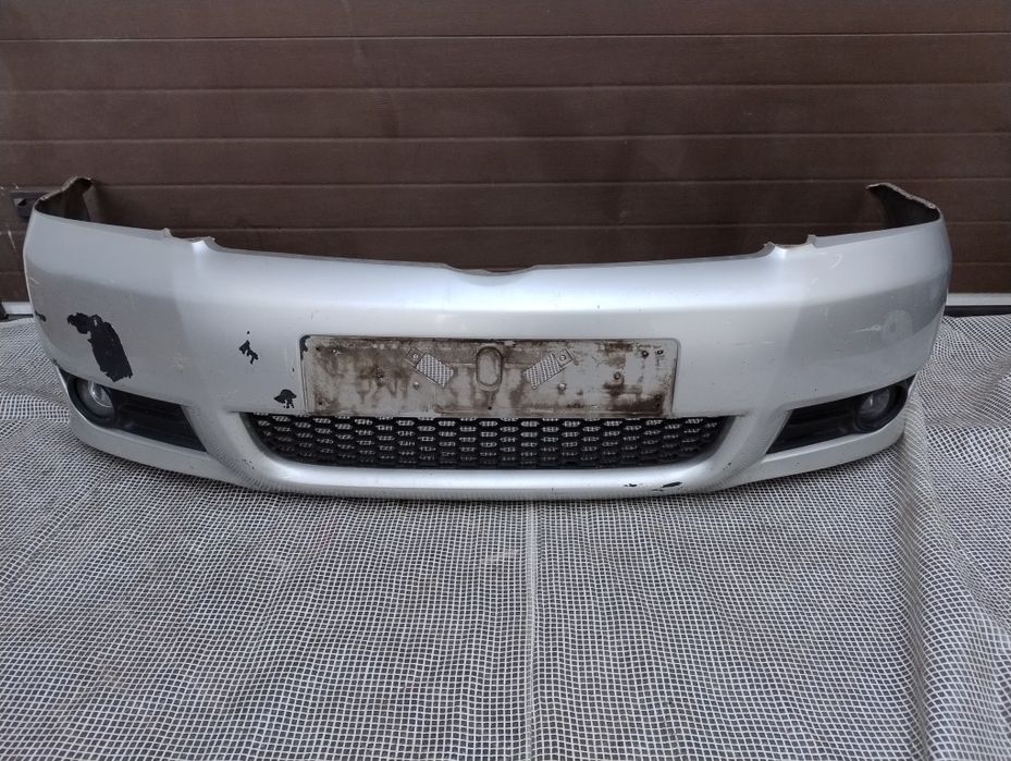 Toyota Corolla Verso zderzak przód 1C0 wysyłka