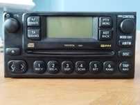 Radio fabryczne CD Toyota Rav4 II + ramka plastikowa ori