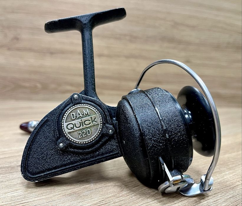 Kołowrotek wędkarski na ślimaku DAM Quick 220 w rewelacyjnym stanie
