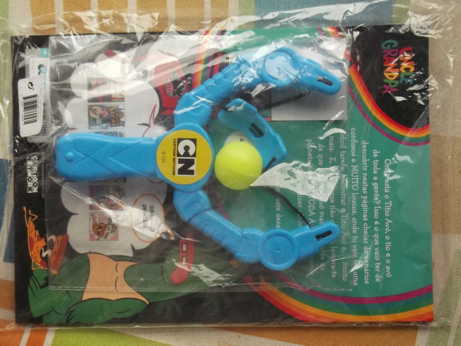 Vários artigo de livros e revista e jogos