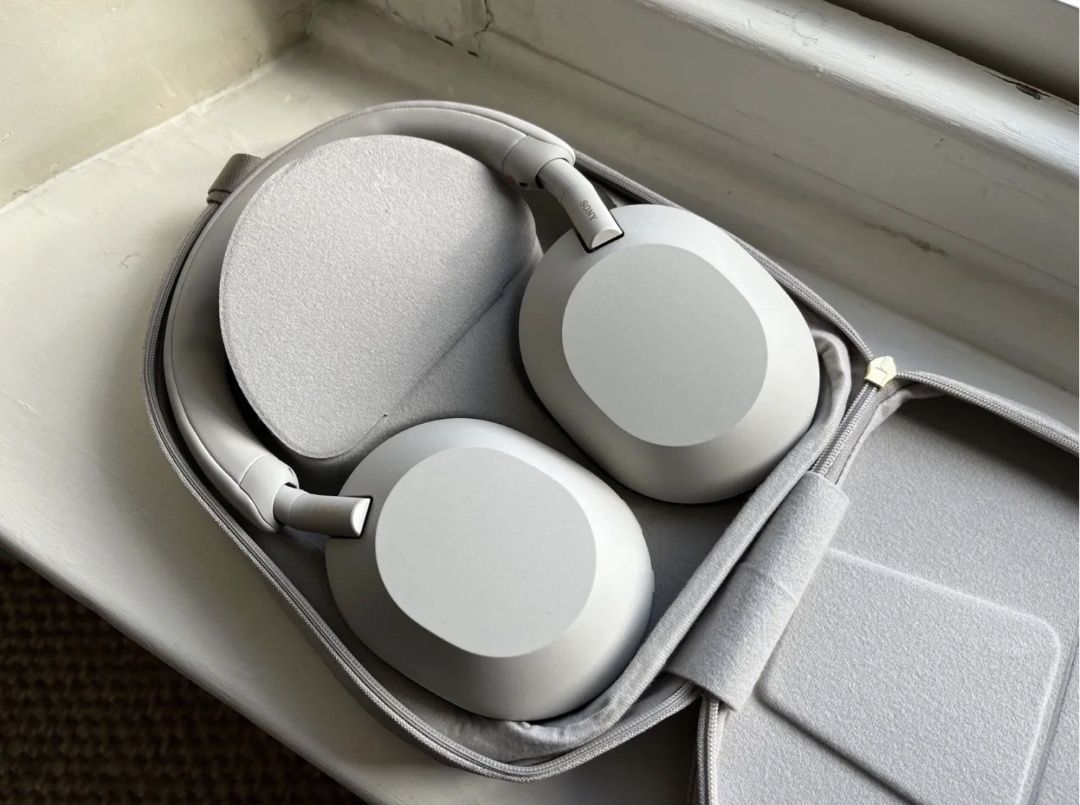 Sony WH-1000XM5 auscultadores topo