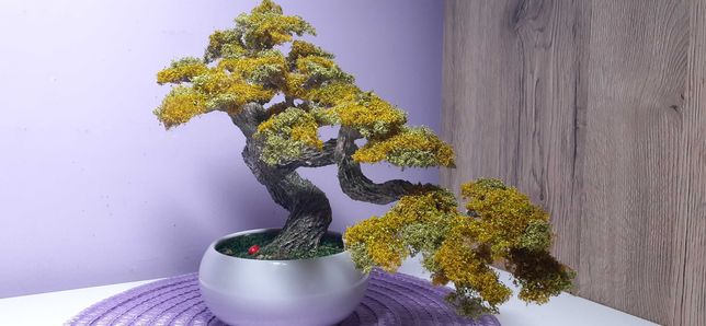 Sztuczne drzewko, imitacja bonsai