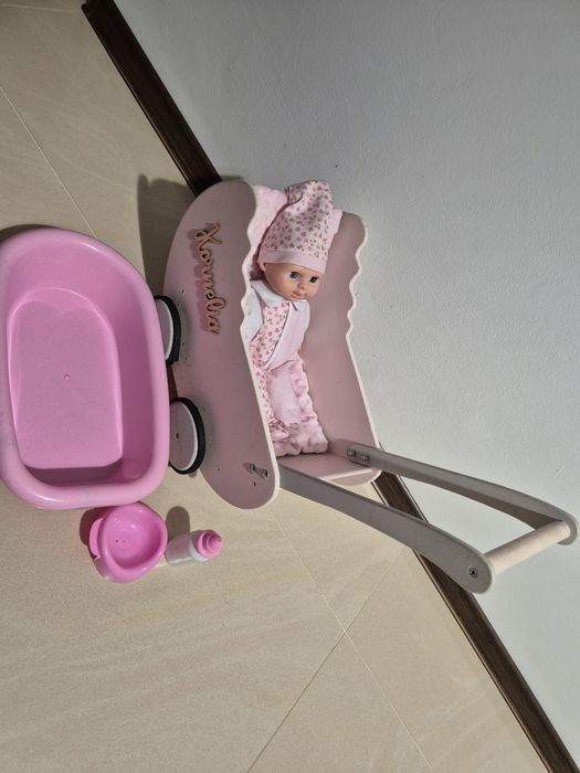 Wózek z lalką wanienka butelka i nocnikiem