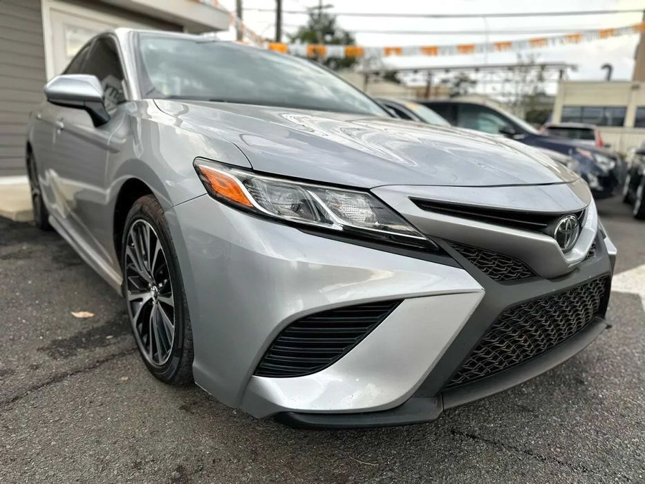 2019 Toyota Camry XLE